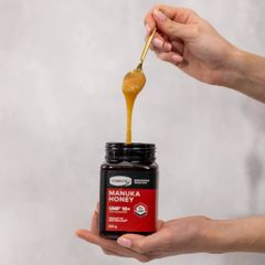 Mật ong Manuka Comvita (tặng kèm que lấy mật ong) - duy trì sức khỏe, tăng sức đề kháng [Comvita 10+ 500g]
