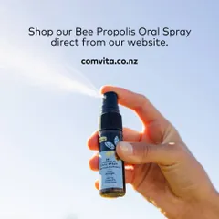 {mẫu mới} Xịt họng keo ong Comvita Bee Propolis Oral Spray 20ml, cho hơi thở thơm mát, thích hợp cho bé/trẻ trên 3 tuổi