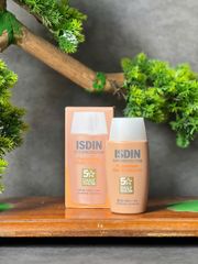 Kem Chống Nắng Có Màu ISDIN Fusion Water Magic Medium SPF50 50ml
