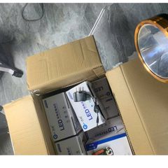 Pin Sạc - Đèn Pin LED  Xách Tay 2 Chức Năng QY-5564 Đèn Pin Cao Cấp