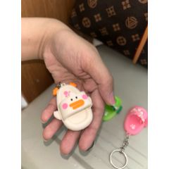 Móc Khoá Chiếc Dép ( Giao Màu Ngẫu Nhiên )