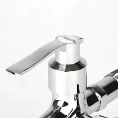 VÒI NƯỚC CỦ LẠC