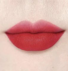 Son lì- 889 màu Đỏ Ruby, son Mac Powder Kiss Velvet Blur Slim Ruby New, fullsize fullbox, hàng nhập Mỹ