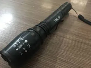 ĐÈN PIN SIÊU SÁNG ULTRAFIRE XML T6