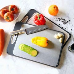 Thớt kháng khuẩn Latuna Nhật Bản 2 mặt đa năng chính hãng, thiết kế thông minh, bảo vệ sức khỏe gia đình bạn