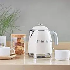 ẤM SIÊU TỐC SMEG MINI KLF05WHEU