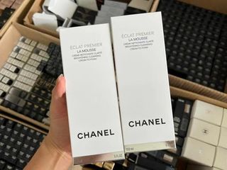 Sửa Rửa Mặt CHANEL La Mousse Camellia Cleansing Cream-To-Foam 150ml