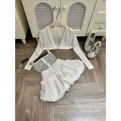 Set 3 món khoác kèm chân váy bí và áo quây sọc