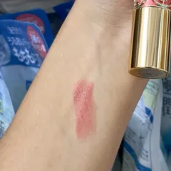 [ ẢNH THẬT ]  son dưỡng có màu  Rouge Volupté Shine Oil-in-Stick, màu số 15 tông cam hồng san hô nhẹ nhàng nữ tính