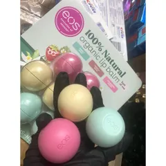 [ VUI LÒNG ĐỌC KĨ MÔ TẢ ] tách 1  SON  NÊN KHÔNG CÓ VỈ  Son trứng dưỡng môi Eos natural shea smooth lip balm