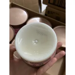 Beloved Cherry Blossom & Tea Rose Body Scrub (Tẩy tế bào chết toàn thân hương hoa anh đào và trà hồng Beloved) 283gr