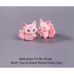 🌸🦊 CẶP CÁO HỒ LY MINI HỒNG – DECOR XINH XẮN, MAY MẮN & ĐÁNG YÊU 🦊🌸kích thước khoảng 3.4*4.2cm