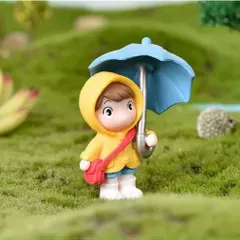 Cô gái nhỏ cầm ô cute - trang trí tiểu cảnh,taplo ô tô,bàn học…