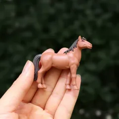 Mô hình ngựa trang trí tiểu cảnh,deco phòng bằng nhựa kích thước khoảng 6.5*5 cm