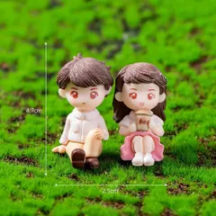 Mô hình cặp đôi ngồi uống trà dễ thương - trang trí tiểu cảnh,bàn học…kích thước 4,8* 2.5 cm/ nhân vật