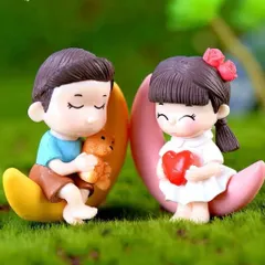 Mô hình cặp đôi ngồi trăng lưỡi liềm mini dễ thương – Trang trí tiểu cảnh, quà tặng,trang trí taplo
