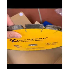 Lưỡi cắt bê tông KingsTone có các size 300/350/400mm Lưỡi cắt bê tông cao cấp chính hãng