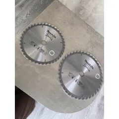 Lưỡi cưa gỗ nhà Makita có size từ 180/230/250/300/350mm lưỡi  cưa làm từ hợp kim cắt sắc ngọt và bền xuất sứ nhật bản