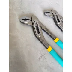 Kìm mỏ quạ đa năng 10