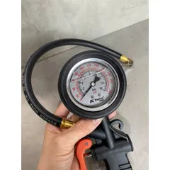 Đồng hồ đo áp suất lốp có độ chính xác cao Dây đeo áp suất không khí Xe bơm hơi Màn hình áp suất lốp ngâm dầu Đồng hồ đo