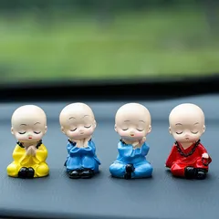 Tượng Chú Tiểu Thiền Ý Ngồi Gốc Cây – Trang Trí Ô Tô, Để Bàn, Nhà Cửa, Resin Chibi