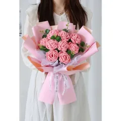 Bó hoa hồng len 9 bông làm quà tặng