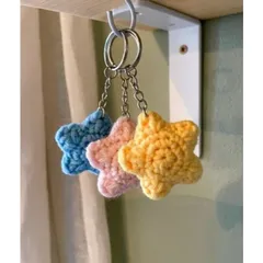 Móc khóa hình ngôi sao bằng len nhiều màu Handmade
