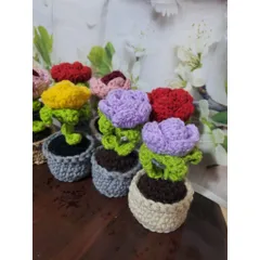 Chậu hoa hồng len mini trang trí bàn làm việc, quà tặng