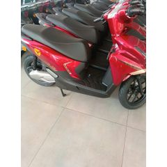 Thảm lót sàn xe điện Yadea Velax ( hot hot hot , dể dàng vệ sinh, cao su dẻo dai dày dặn )