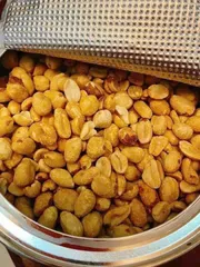 (HÀNG CHÍNH HÃNG MỸ) ĐẬU PHỘNG RANG MUỐI CAO CẤP SIÊU NGON CỦA MỸ PLANTERS SALTED DRY ROASTED PEANUTS HỘP 1.47KG
