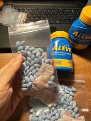 (HÀNG CHÍNH HÃNG MỸ) VIÊN GIẢM ĐAU HẠ SỐT ALEVE NAPROXEN SODIUM 320 viên