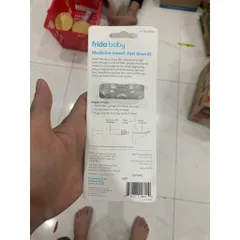 Dụng Cụ Hỗ Trợ Uống Thuốc Frida Baby 0M+