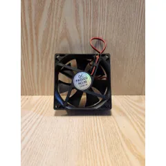 Quạt tản nhiệt DC12V dành cho bầu lạnh máy lọc nước (9x9x2.5cm) 0.2A. (Màu trắng hoạc đen)