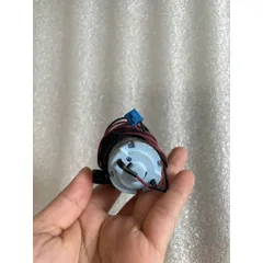 Bơm hút Karofi sử dụng cho cây nước nóng lạnh + 2 cút