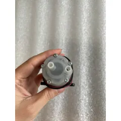 Bơm hút Karofi sử dụng cho cây nước nóng lạnh + 2 cút