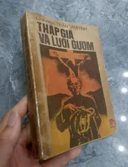 Thập giá và lưỡi gươm (sách cũ)