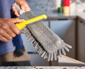 Chổi lau bụi Joseph Joseph 6500013 3 trong 1 CleanTech kèm bao đựng