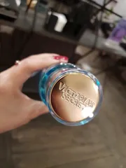 Xịt thơm toàn thân Victoria's Secret Love spell Romance 250 ml 808739