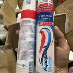 Kem đánh trắng răng Aquafresh Whitening 100ml dạng ống  Kem đánh trắng răng Aquafresh Whitening 100ml dạng ống