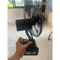 Quạt tích điện có xoay, 22cm, pin 10 cell (gồm quạt, pin, sạc) 812128