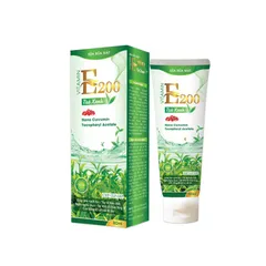 Sữa Rửa Mặt VITAMIN E200 Chiết xuất Trà Xanh (Tuýp 80ml) Giúp làm sạch da, loại bỏ chất nhờn, bụi bẩn và tẩy tế bào chết