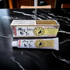 Kem bôi da Phong Liễu Mộc Trà (Tuýp 15g) Chăm sóc và bảo vệ da: lang ben, hắc lào, tay chân miệng, mụn nhọt, ghẻ lỡ…