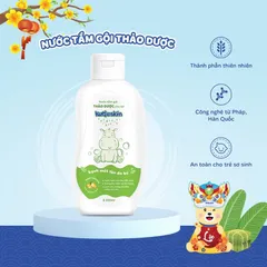 Nước tắm gội thảo dược cho bé Kutieskin (Chai 200ml) giúp làm sạch dịu nhẹ chăm sóc và tăng cường hàng rào bảo vệ làn da