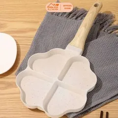 Chảo chống dính 4 ngăn khoanh trái tim màu trắng dùng được bếp từ 814031