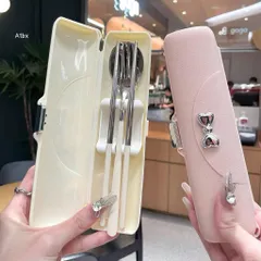 Bộ Thìa Dĩa Đũa Inox Cá Nhân Văn Phòng Học Sinh Cao Cấp Kèm Hộp Đựng Gắn Nơ Gương Sang Chảnh, Tiện Lợi Mang Đi Làm 814129