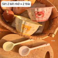 Bộ 2 Bát Sứ Ăn Mì Có Tay Cầm Kèm Thìa Gốm Decor Gấu Lotso, Chén Đựng Soup Salad Dễ Thương Cho Bé Và Gia Đình TopGia 814268