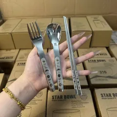 Bộ Thìa Đũa Nĩa Inox Cầm Tay Cá Nhân Cao Cấp Có Hộp Đựng - Bộ Muỗng Đũa Ăn Trưa Văn Phòng, Học Sinh Họa Tiết Cute 814290