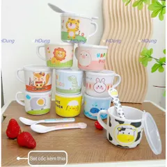 Set cốc có nắp kèm thìa sợi tre hình thú dễ thương cho bé