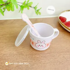 Set cốc có nắp kèm thìa sợi tre hình thú dễ thương cho bé