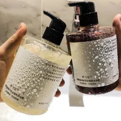 Sữa tắm hương nước hoa dưỡng trắng da, se khít lỗ chân lông Fragrance Shower Gel 500ml